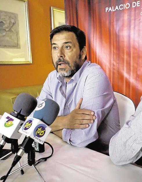 El Orihuela echa a Juan Cartagena y entrega el proyecto a Onrubia