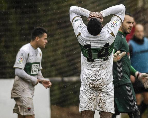 El Ilicitano encaja la segunda goleada del año