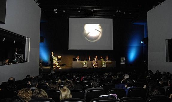 El Hospital General se convertirá en el primero de la provincia que realiza cirugía ocular en 3D