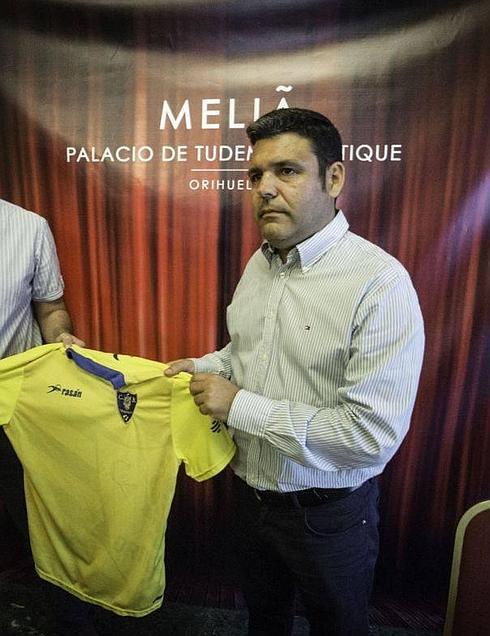 El Orihuela apura contra el líder sus bazas para seguir en el grupo de cabeza