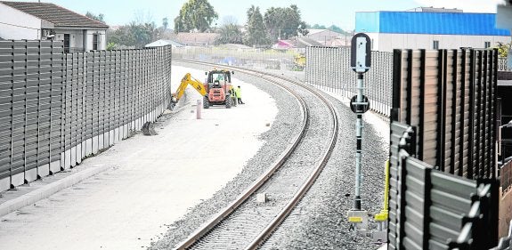 Una vía para el AVE, a la espera de la segunda