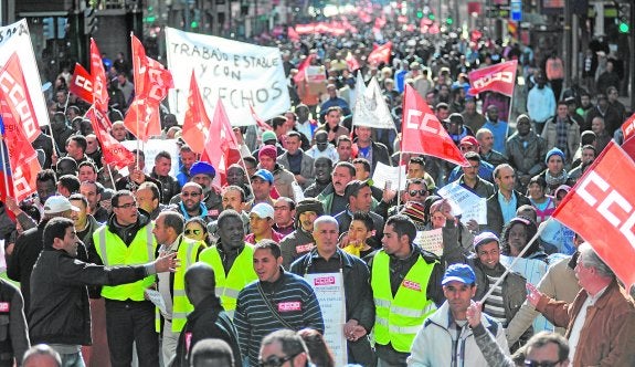 Miles de temporeros exigen en Murcia mejores condiciones laborales