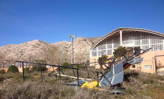 La provincia se mantiene en alerta amarilla por las ráfagas de viento y el fuerte oleaje