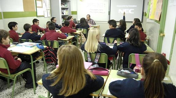 El PP apoya la ampliación de los colegios concertados a seis años