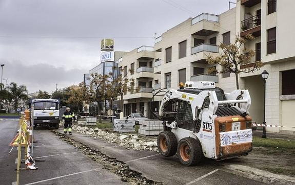 Infraestructuras reforma calles de Los Huertos para mejorar la seguridad vial