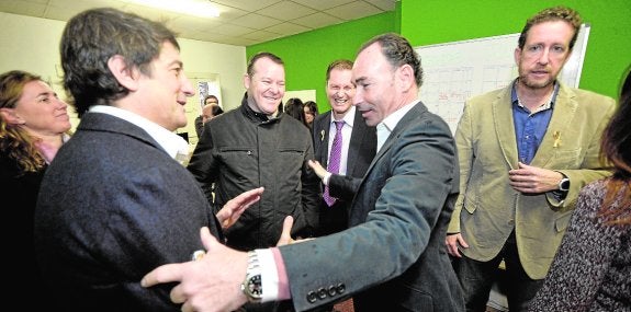 Pulseras para vencer el cáncer infantil