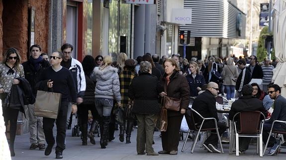 Aprueban el decreto ley de horarios comerciales que regula las aperturas