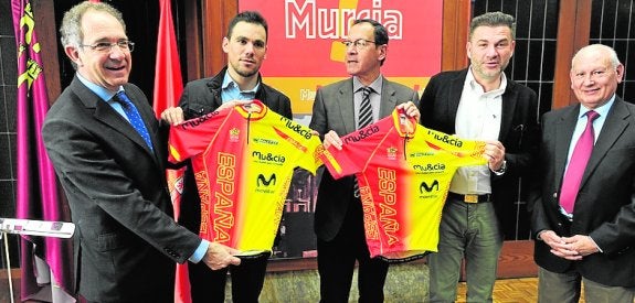 Murcia sigue en el maillot de la selección