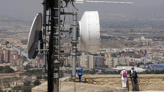 Las antenas de los dos castillos se aunarán en una Torre de Comunicación