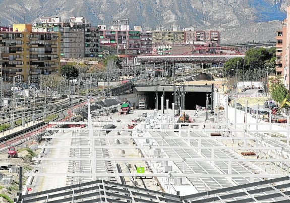 Reclaman priorizar el parque en la urbanización del soterramiento