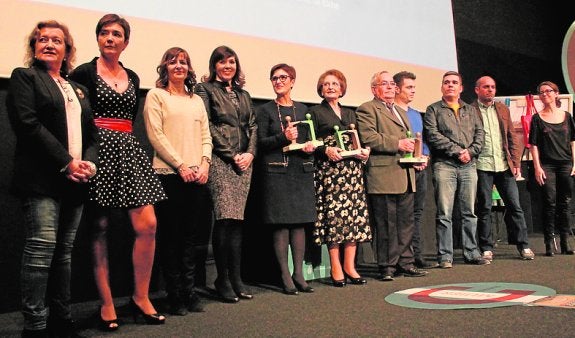 Reme Sanz, IES Victoria Kent y Dolores López, premios Igualdad