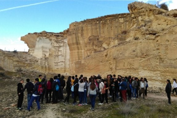 Visita de estudiantes a las canteras romanas