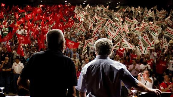 Les Corts aprueba la ley que regula las ayudas a sindicatos y patronal