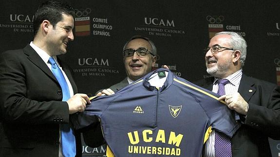 Mendoza, «sorprendido» por la retirada de David Cal