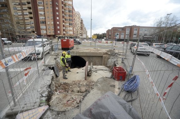 Cortes en Alfonso XIII por las obras de la rotonda frente a Capitanes Ripoll