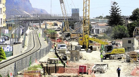Más de 18,5 millones para la conexión del AVE entre Elche, Vega Baja y Murcia