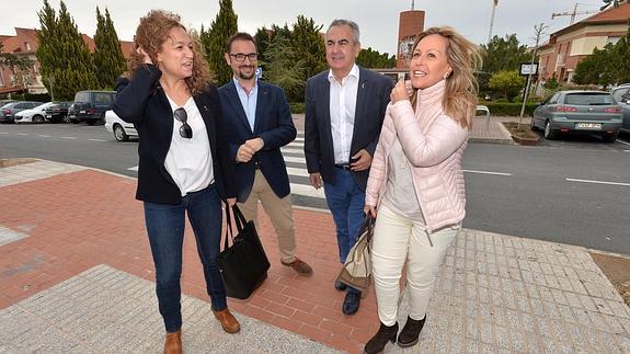 Tovar propone un «plan de choque» para reducir las listas de espera