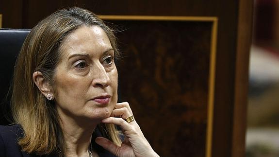 El PSOE 'bombardeará' a Pastor mañana con preguntas sobre el AVE