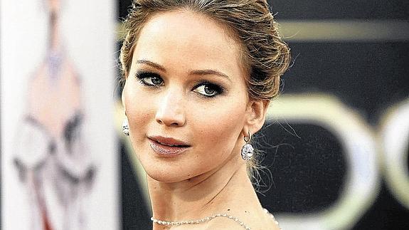Jennifer Lawrence, derrotada por Shalene Woodney