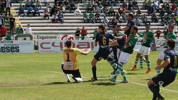 La mala suerte penaliza al UCAM