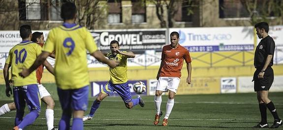 El Orihuela sufre para doblegar al Ribarroja