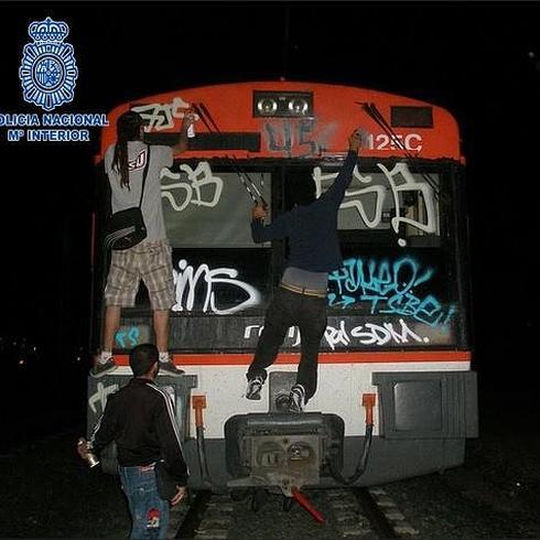 Detienen a 17 grafiteros en Alicante, Madrid, Valencia y Murcia