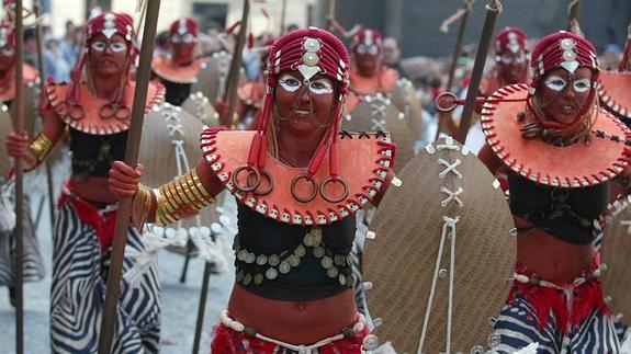 Fabra declara Bien de Relevancia Local los Moros y Cristianos de la Comunitat