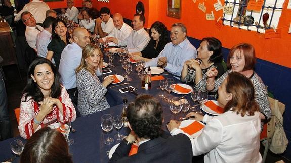 Comida de todos los concejales de Alicante, penúltimo 'golpe' de Valor