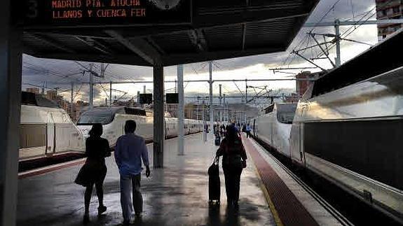 Renfe ofrece 6.000 plazas adicionales en trenes AVE y Larga Distancia