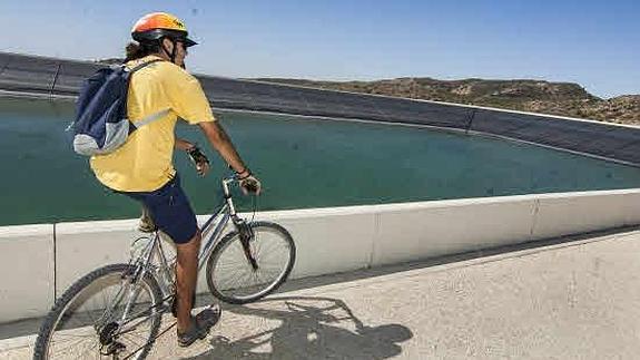 Asaja pide «concreción» en las propuestas sobre el agua