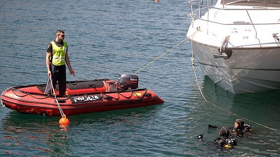 Los GEO buscan en el mar a un joven desaparecido hace cinco días en Cartagena