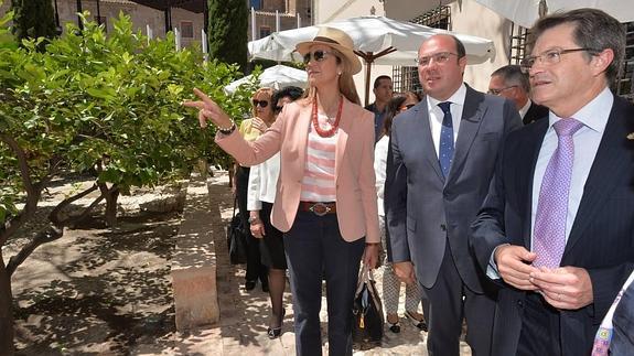 La Infanta Elena destaca el «ejemplo de civismo» de los habitantes de Lorca