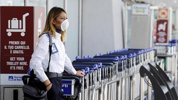 El cierre de Fiumicino afecta a 2 vuelos con Alicante y 4 con Valencia