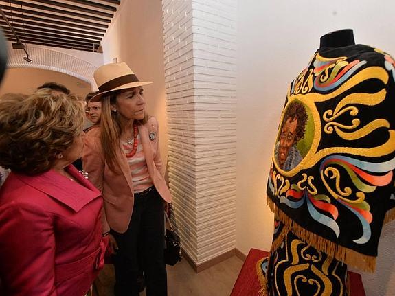 La Infanta Elena felicita a los lorquinos por su «ejemplo de civismo» tras los terremotos