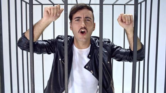 Varry Brava 'entra en campaña' con críticas al IVA cultural