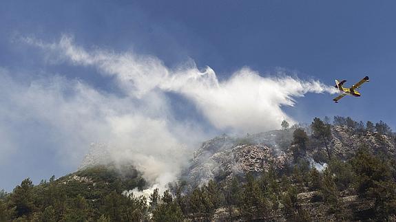 Fabra afirma que se pusieron todos los medios para luchar contra incendio de Vall d'Ebo