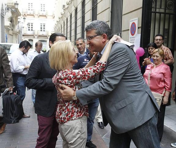 Rosa Díez: «Si nos descuidamos, no hacemos elecciones, sino sondeos»