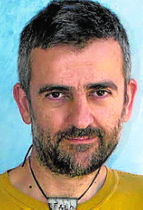 A Pepe Yagües le roban un minotauro en Blanca