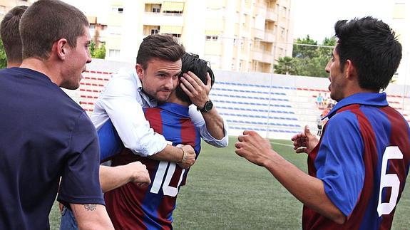 En el Eldense-Avilés, todos pasarán por taquilla