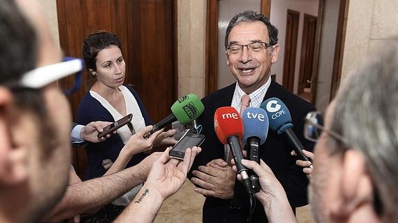 Bascuñana no se plantea dimitir para facilitar la investidura de Sánchez