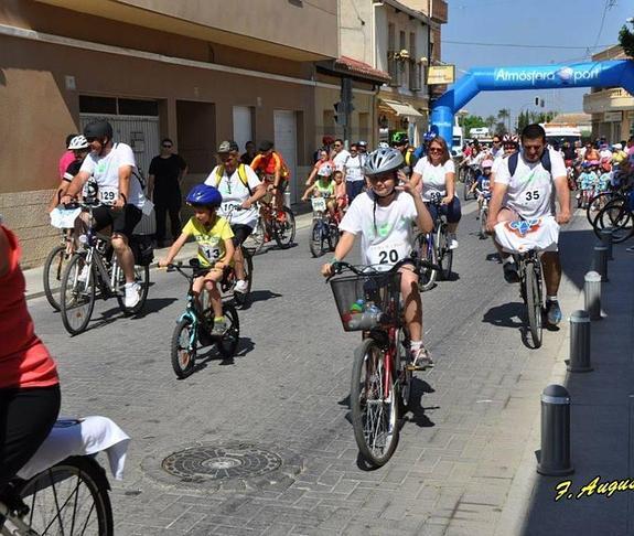 Más de 250 personas acuden a la ruta cicloturista de Convega