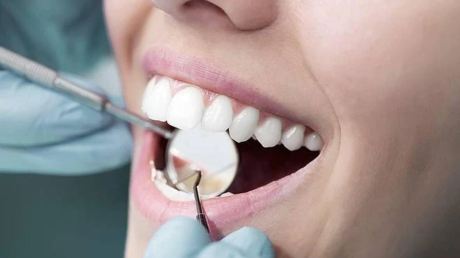 importante Proverbio materno Pega sus dientes con pegamento para no ir al dentista | La Verdad