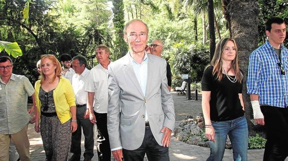 El pacto del tripartito continúa encallado por la disputa sobre quién preside el Consell