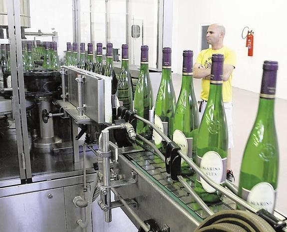 La venta de botellas de vino 'Alicante' supera por primera vez los 10 millones