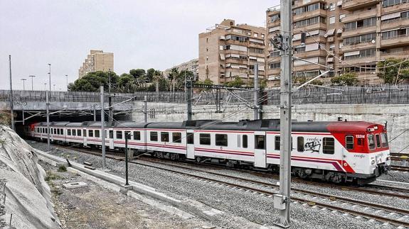 La Plataforma Renfe pide reunirse con Puig para acelerar la urbanización