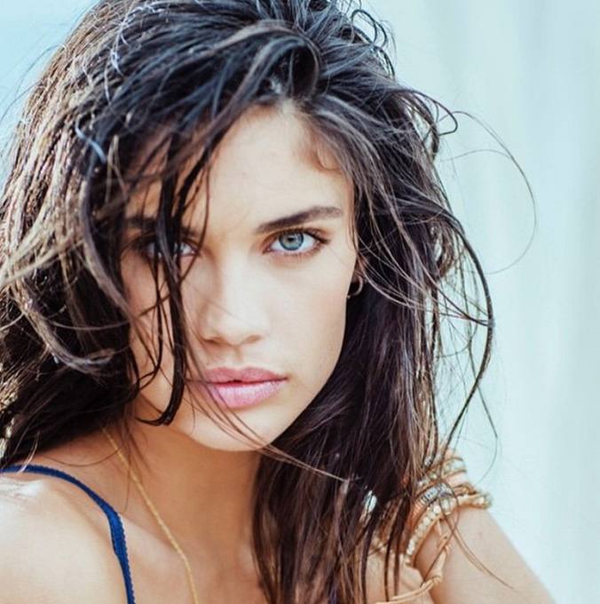 Harry Sytles podría haber pasado la noche con la modelo Sara Sampaio