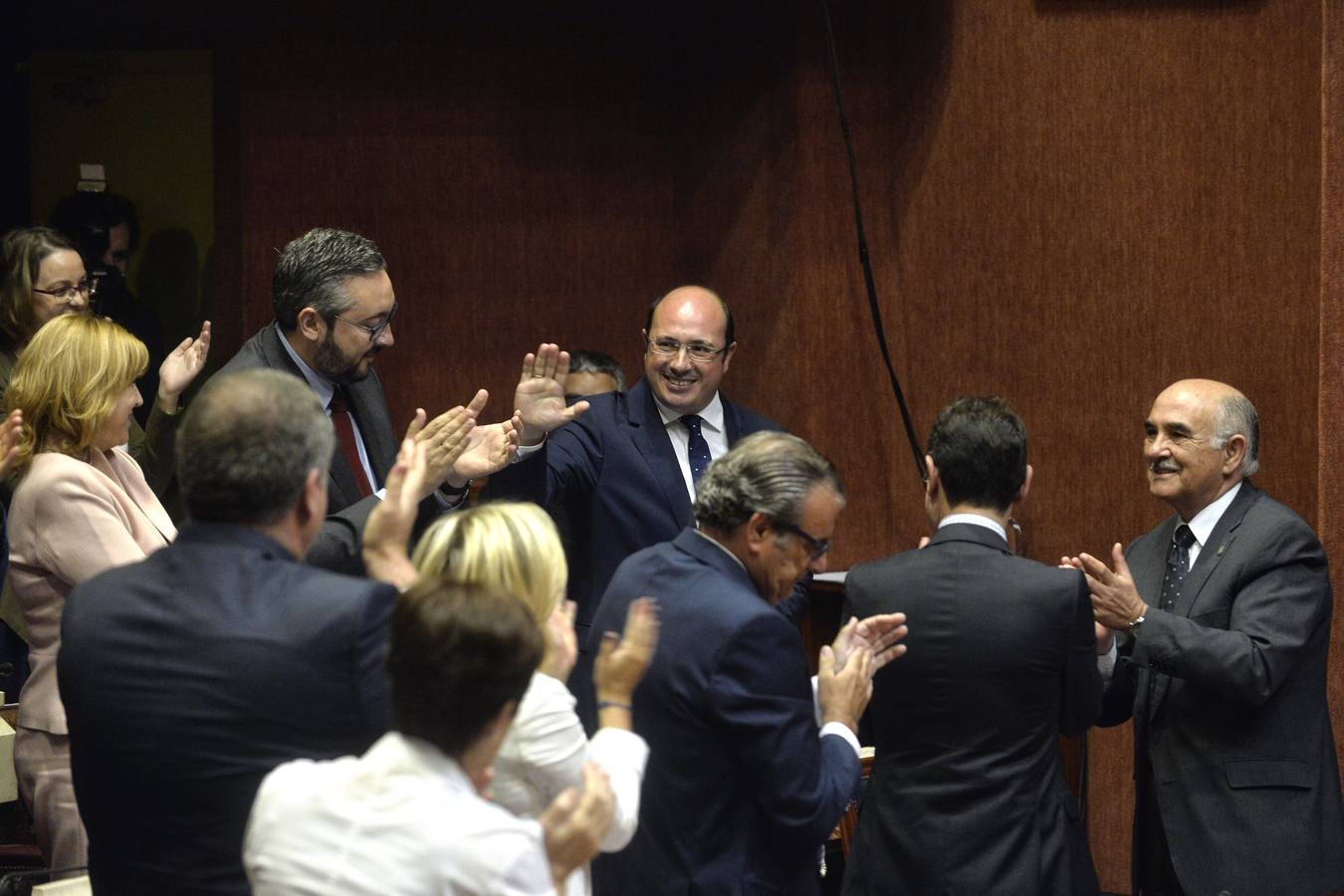 Sánchez propone reformar el Estatuto para eliminar el aforamiento de los diputados regionales