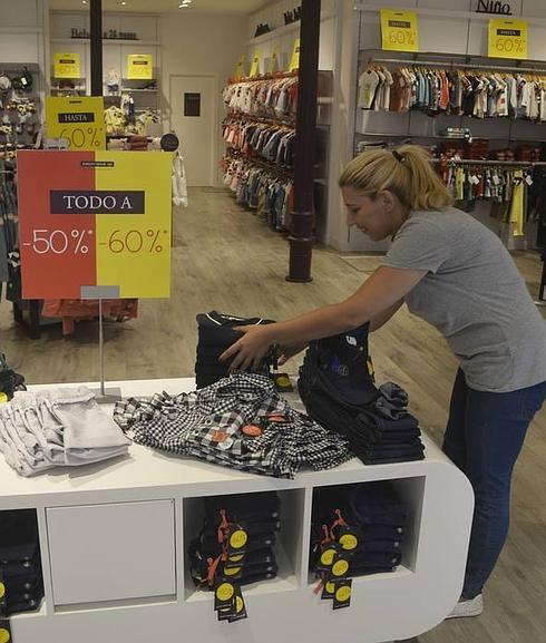 Las rebajas comienzan con descuentos de hasta el 70%