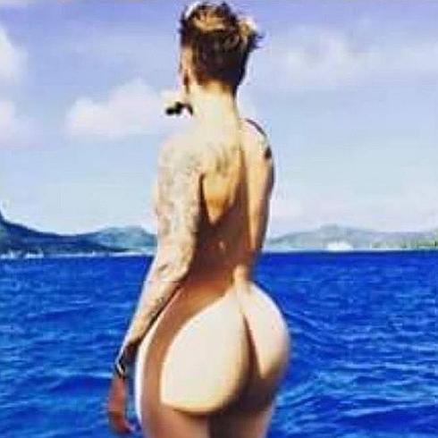 Miley Cyrus se burla del culo de Justin Bieber