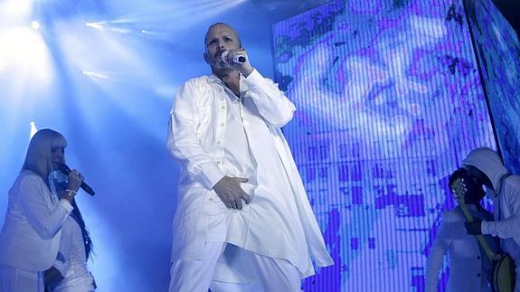 Miguel Bosé llega este sábado a Alicante para presentar 'Amo Tour'